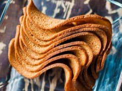 Рыба горячего копчения: Ресторанные гренки с сыром