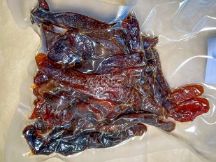 Вяленая икра рыбы: Икра форели вяленая