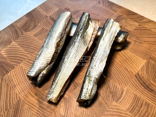 Ресторанные гренки со вкусом стейка: Корюшка вяленая (тушка)