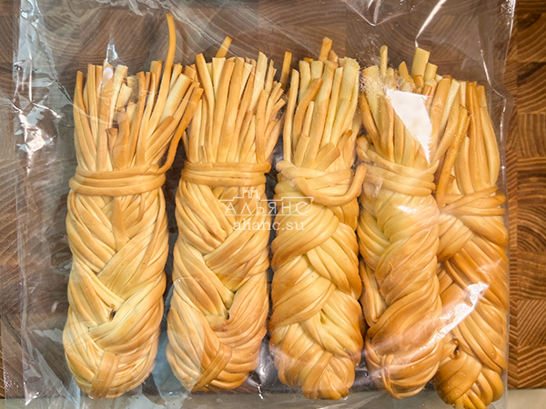 Сырный продукт ФЕРМЕРСКИЙ коса копченая в Комсомольске-на-Амуре