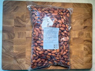 Колбаски из тунца: Миндаль 