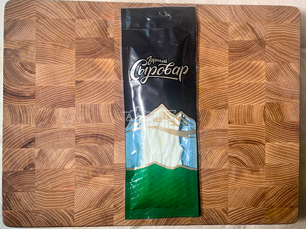 Сыр 60 гр ГОРНЫЙ СЫРОВАР (Нити) в Комсомольске-на-Амуре