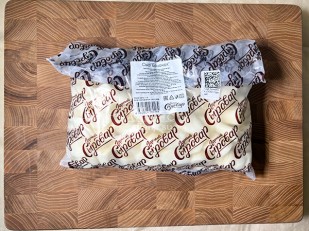 Фрайчизы со вкусом салями (100 гр.): Сыр 1 кг ГОРНЫЙ СЫРОВАР (Бочонок)