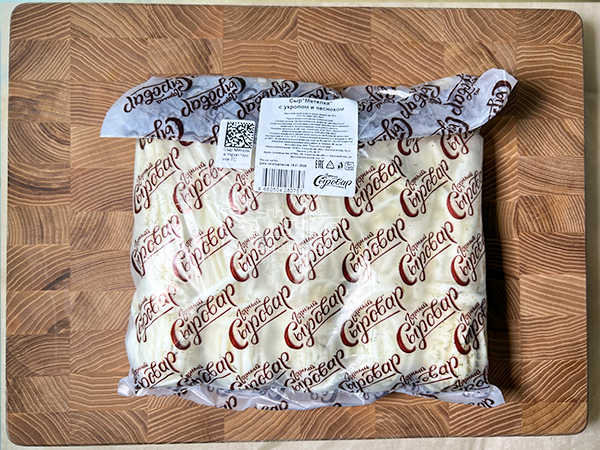 Сыр 1 кг ГОРНЫЙ СЫРОВАР (Метёлка с укропом и чесноком) в Комсомольске-на-Амуре