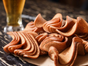 Ведро Ржаные гренки со вкусом свежего томата: Ресторанные гренки со вкусом стейка